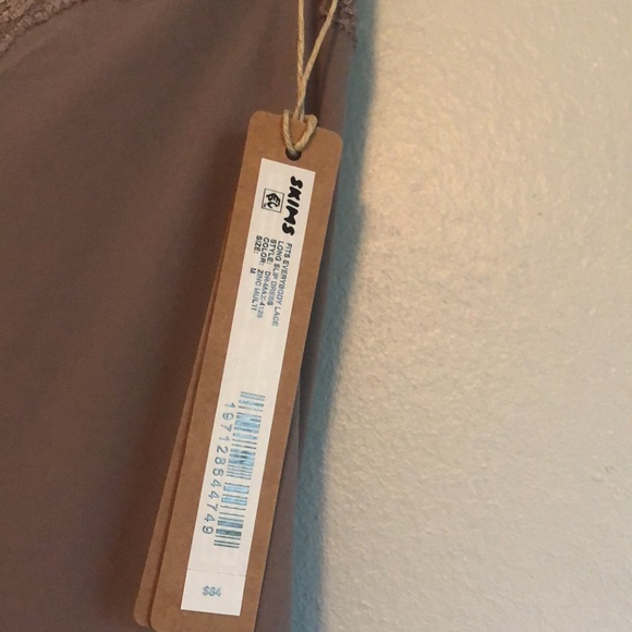 SKIMS Lace Maxi Dress, color-Zinc, Style-fits everybody, size medium, NWT - Picture 4 of 8